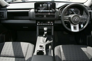 https://vehicle-cdn.autoleague.cloud/28156_3078191_5.jpg