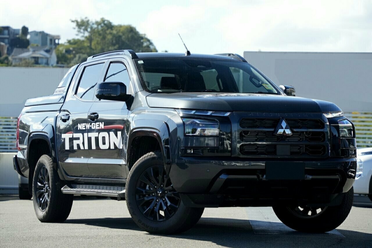 Mitsubishi Triton image 1
