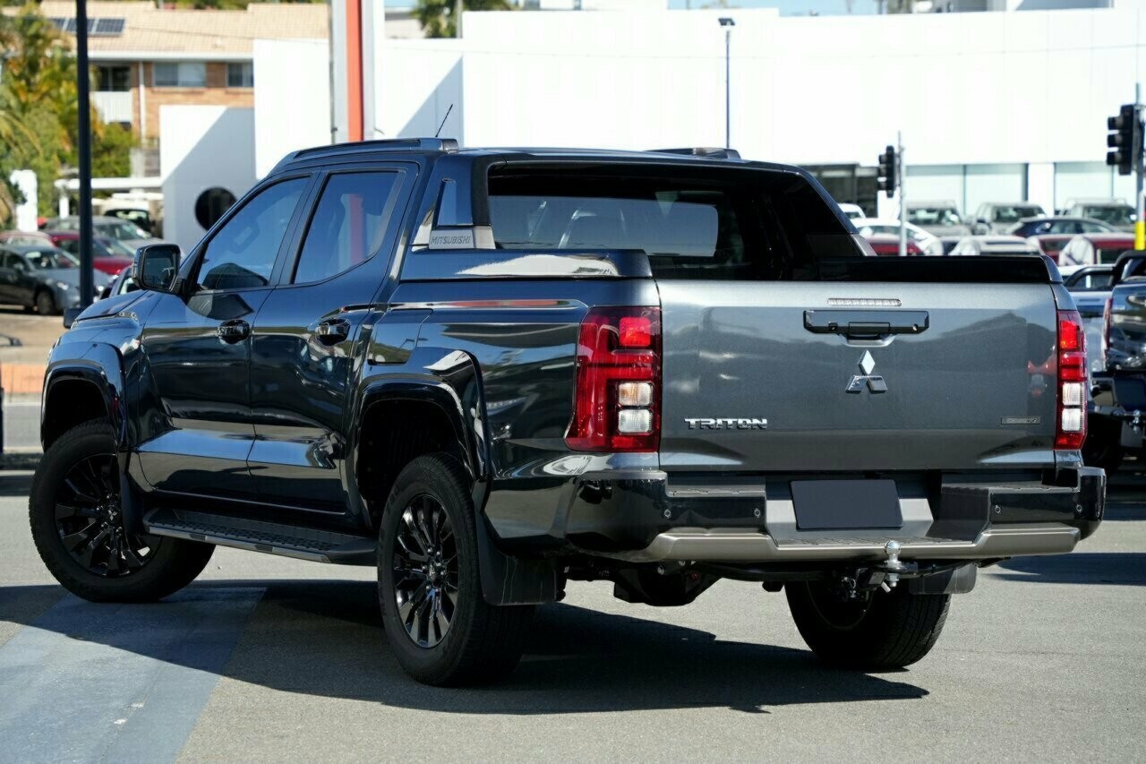 Mitsubishi Triton image 3