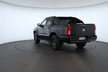 https://vehicle-cdn.autoleague.cloud/28156_3091014_12.jpg