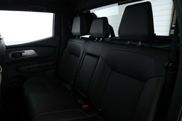https://vehicle-cdn.autoleague.cloud/28156_3091014_33.jpg