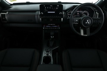 https://vehicle-cdn.autoleague.cloud/28156_3091014_34.jpg