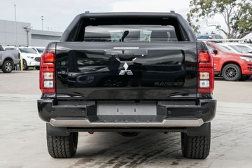 https://vehicle-cdn.autoleague.cloud/28156_3091024_18.jpg