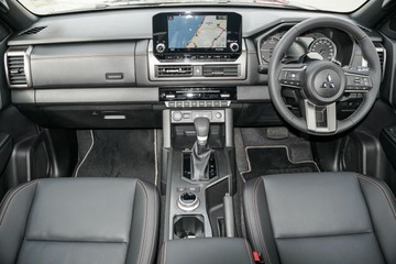 https://vehicle-cdn.autoleague.cloud/28156_3091024_5.jpg