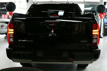 https://vehicle-cdn.autoleague.cloud/28156_3101390_18.jpg