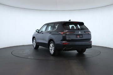 https://vehicle-cdn.autoleague.cloud/28156_3106643_13.jpg
