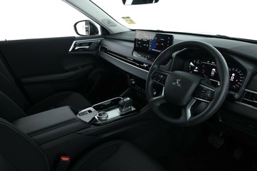 https://vehicle-cdn.autoleague.cloud/28156_3106643_20.jpg