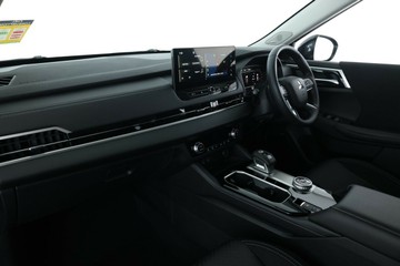 https://vehicle-cdn.autoleague.cloud/28156_3106643_33.jpg