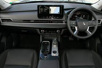 https://vehicle-cdn.autoleague.cloud/28156_3106647_5.jpg