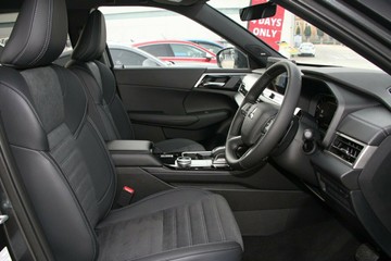 https://vehicle-cdn.autoleague.cloud/28156_3109179_7.jpg