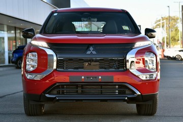 https://vehicle-cdn.autoleague.cloud/28156_3109185_4.jpg