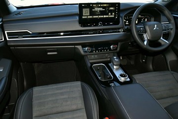 https://vehicle-cdn.autoleague.cloud/28156_3109185_6.jpg