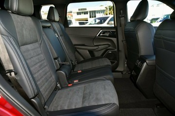 https://vehicle-cdn.autoleague.cloud/28156_3109185_9.jpg
