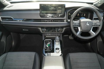 https://vehicle-cdn.autoleague.cloud/28156_3109190_5.jpg