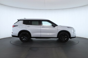 https://vehicle-cdn.autoleague.cloud/28156_3109191_3.jpg