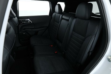 https://vehicle-cdn.autoleague.cloud/28156_3109191_35.jpg