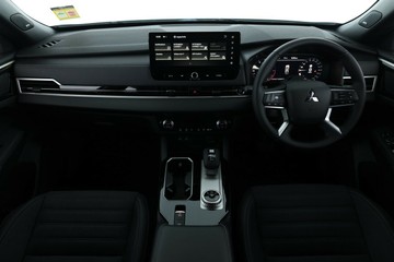 https://vehicle-cdn.autoleague.cloud/28156_3109191_36.jpg