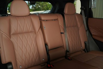 https://vehicle-cdn.autoleague.cloud/28156_3109307_9.jpg