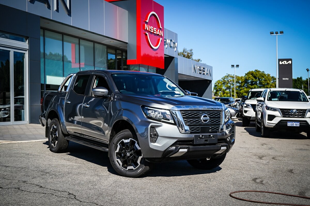 Nissan Navara image 2