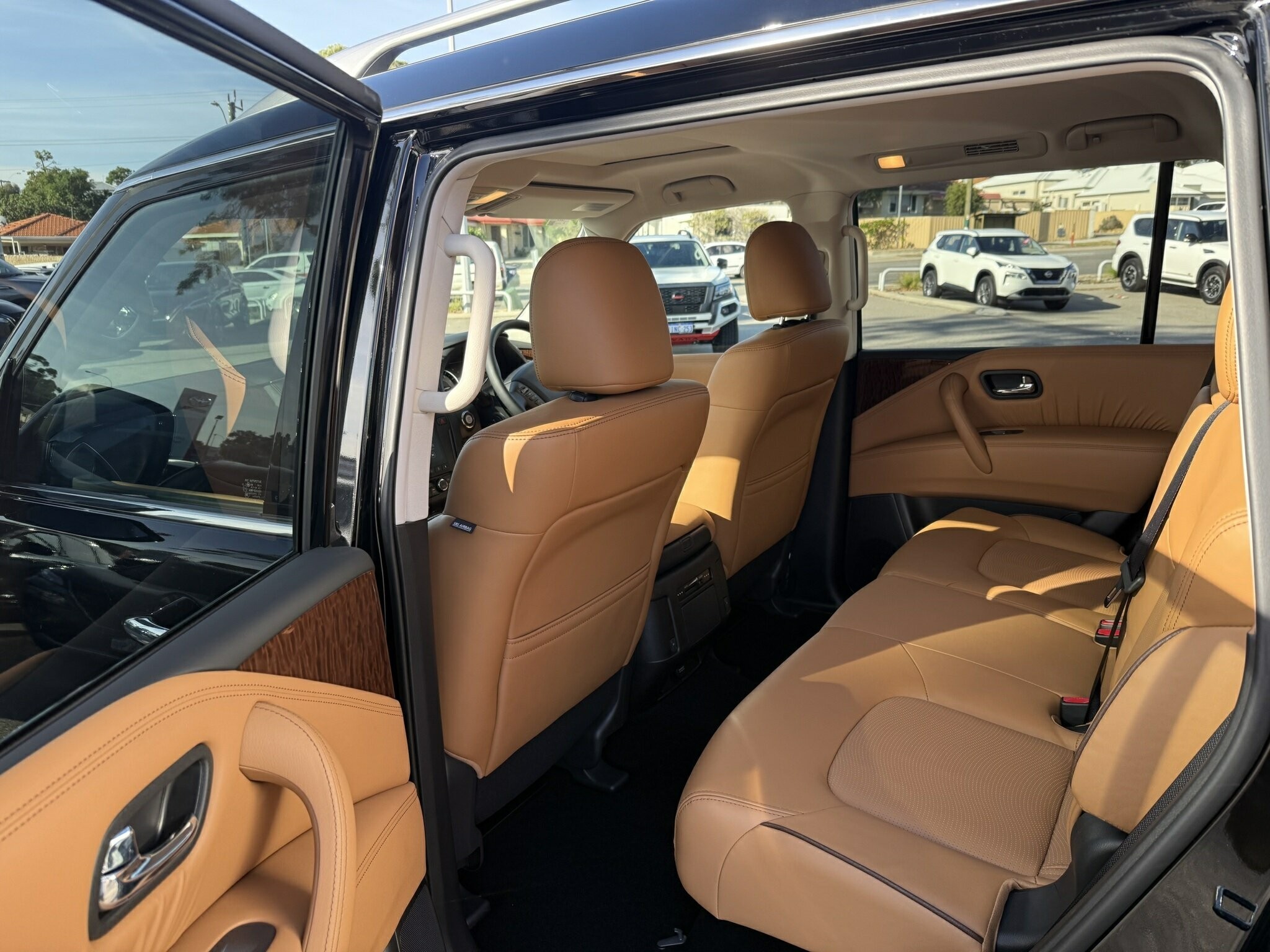 Nissan Patrol image 1