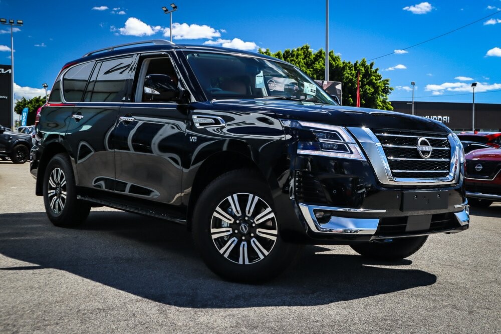 Nissan Patrol image 2