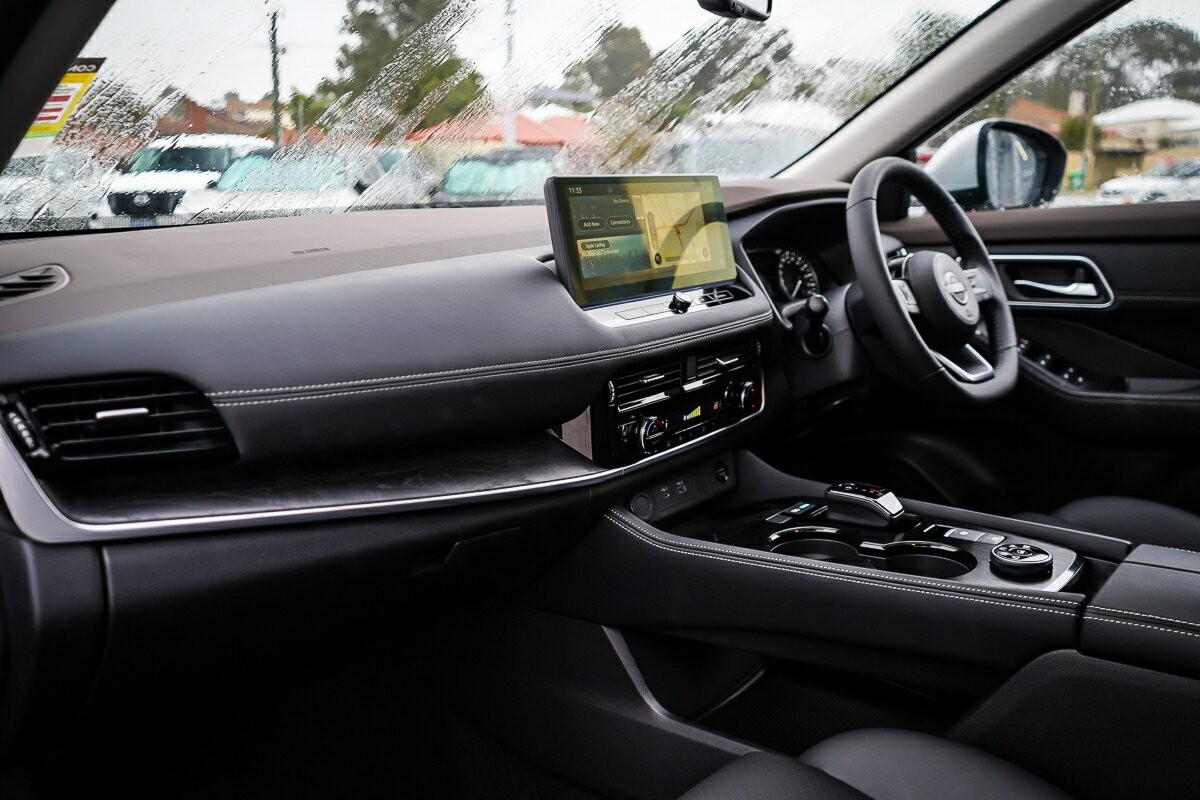 Nissan X-trail image 4