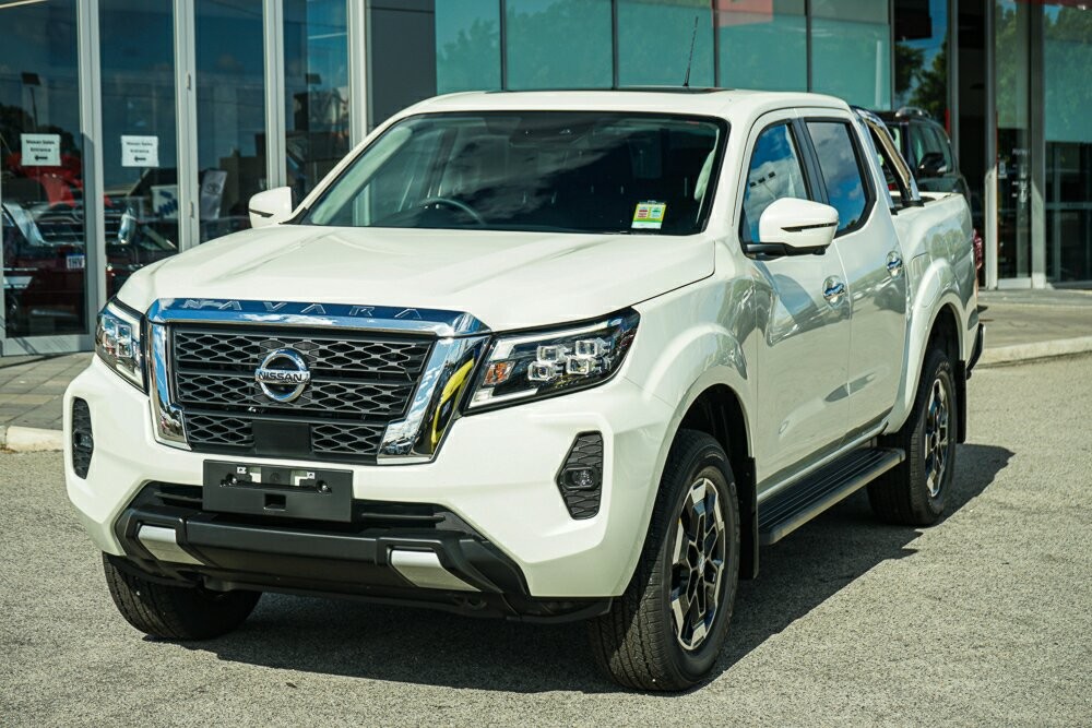 Nissan Navara image 1