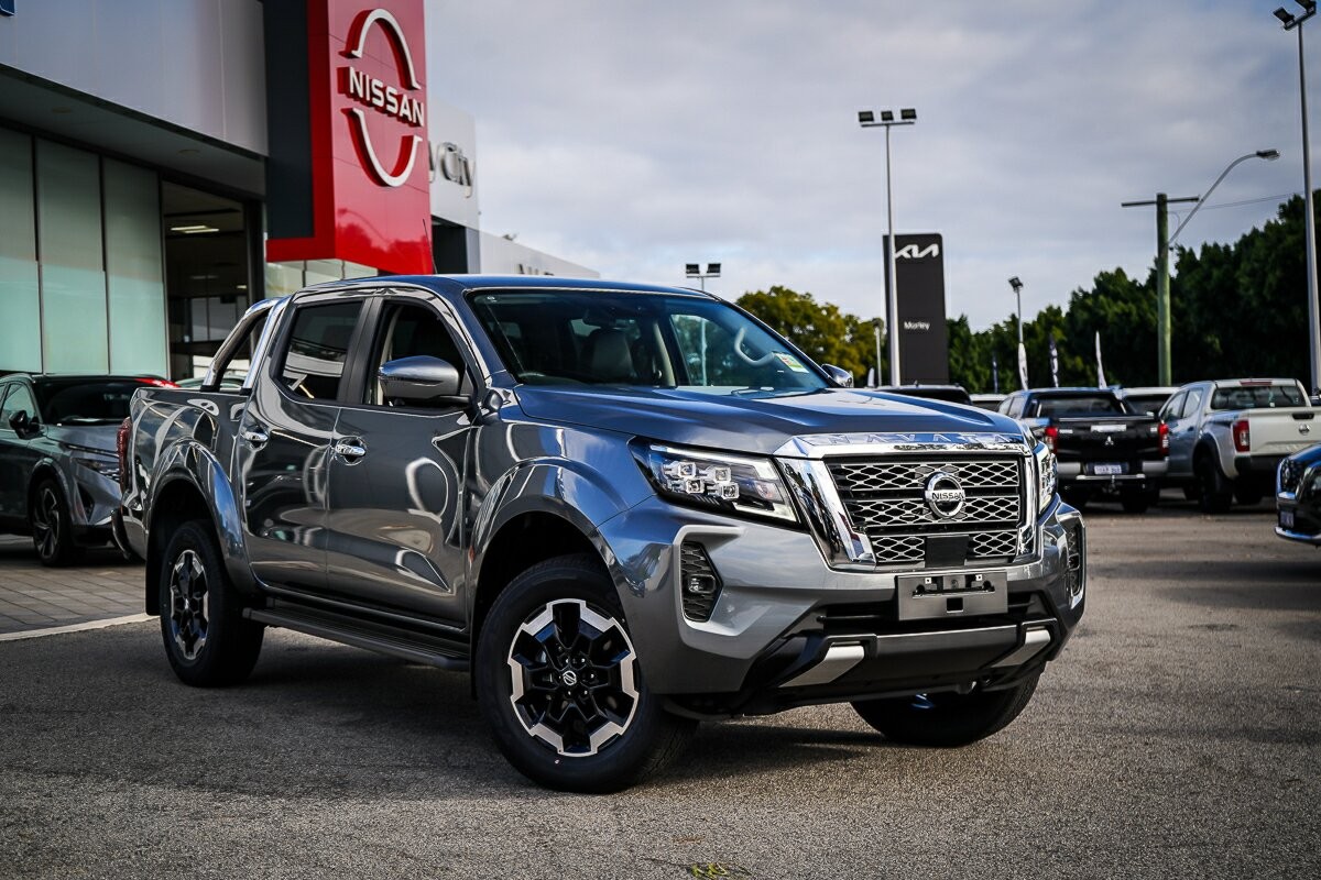 Nissan Navara image 2