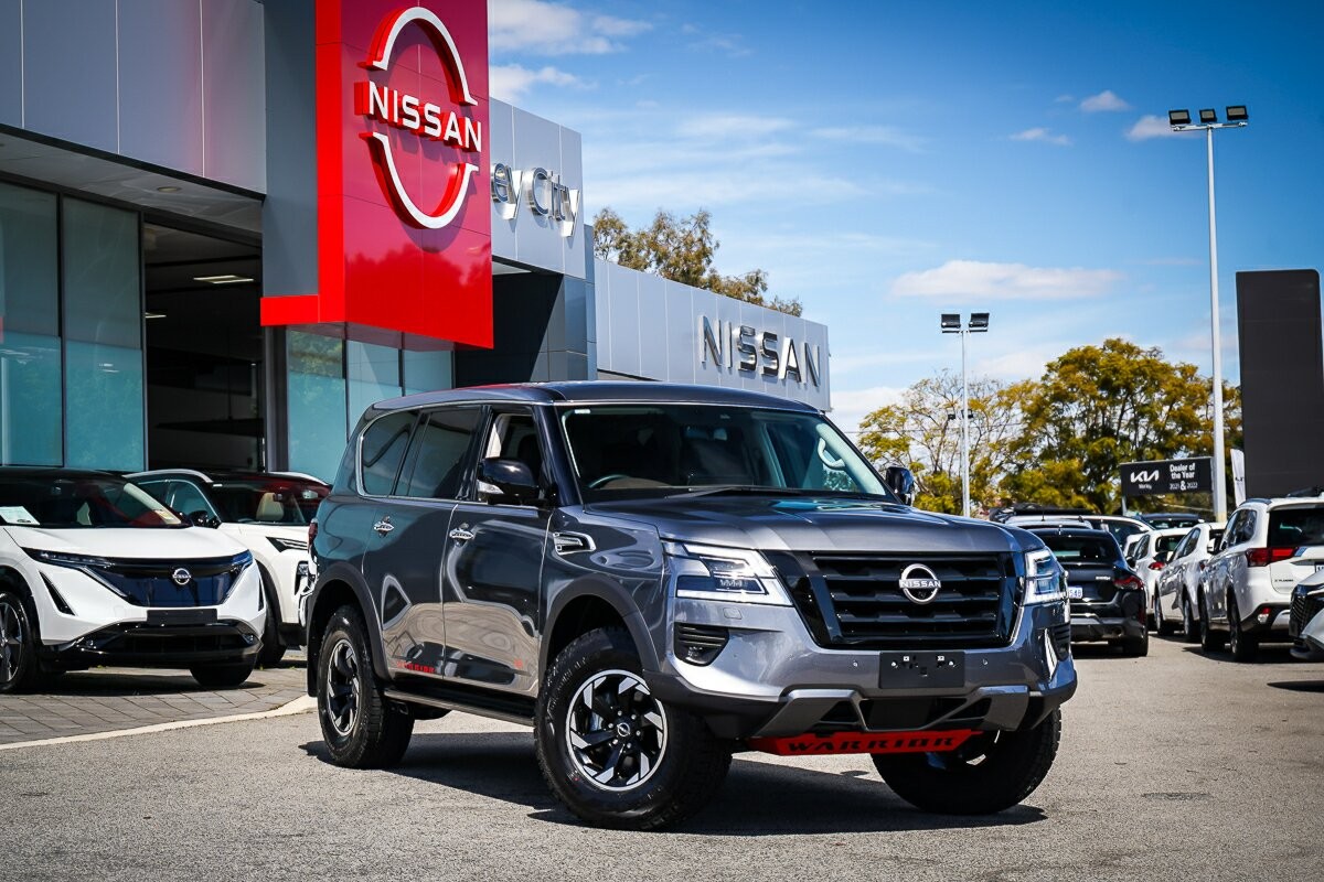 Nissan Patrol image 2