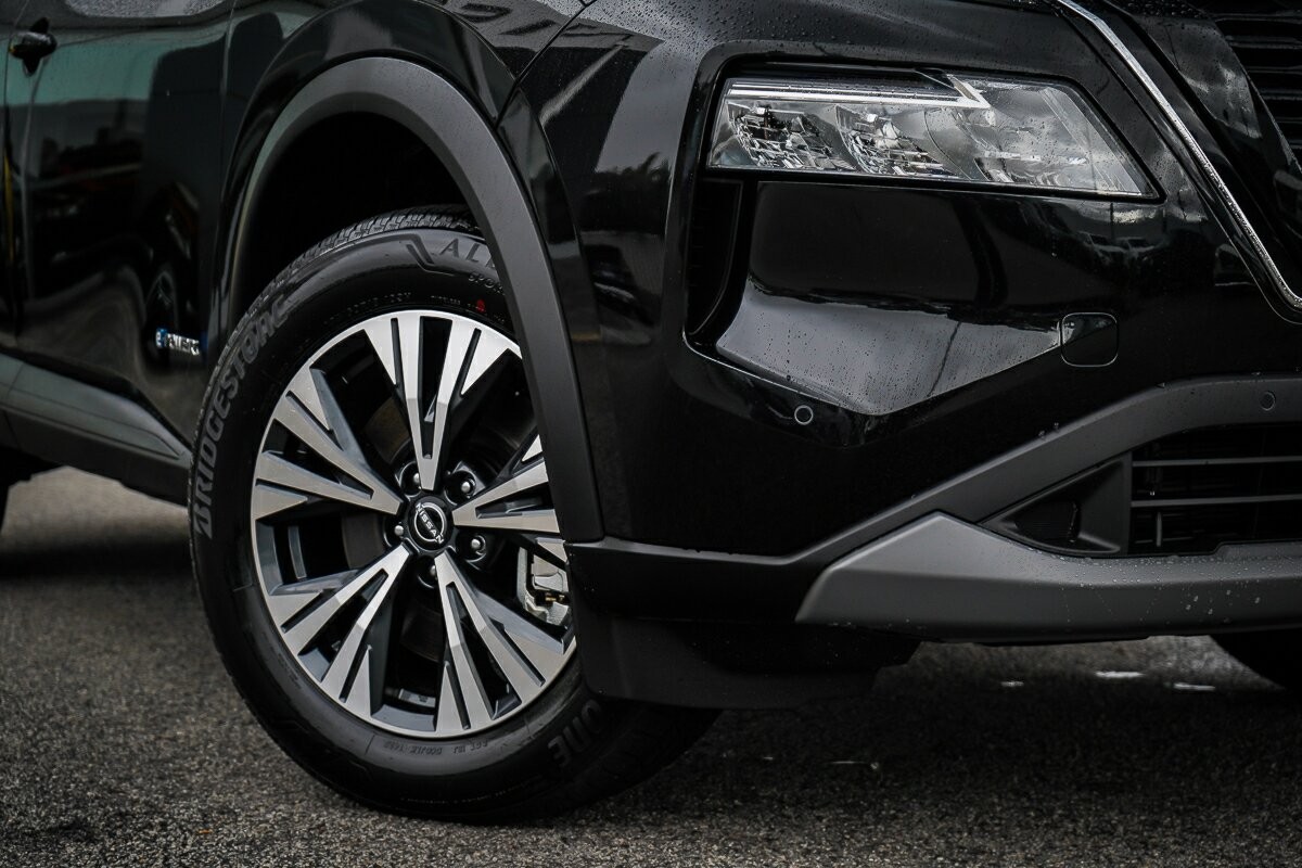 Nissan X-trail image 2