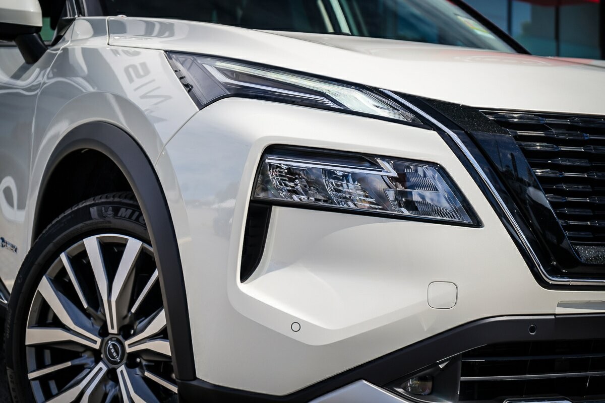 Nissan X-trail image 2