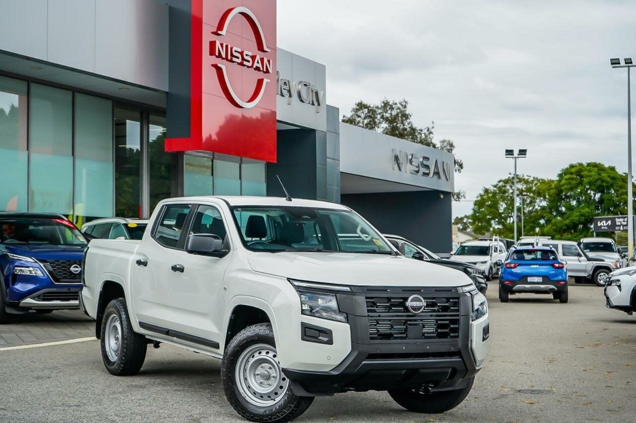 Nissan Navara image 1