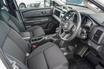 https://vehicle-cdn.autoleague.cloud/28159_2986845_14.jpg