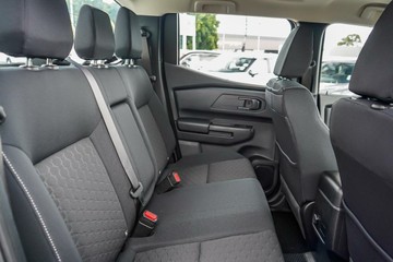 https://vehicle-cdn.autoleague.cloud/28159_2986845_16.jpg