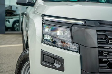 https://vehicle-cdn.autoleague.cloud/28159_2986845_17.jpg