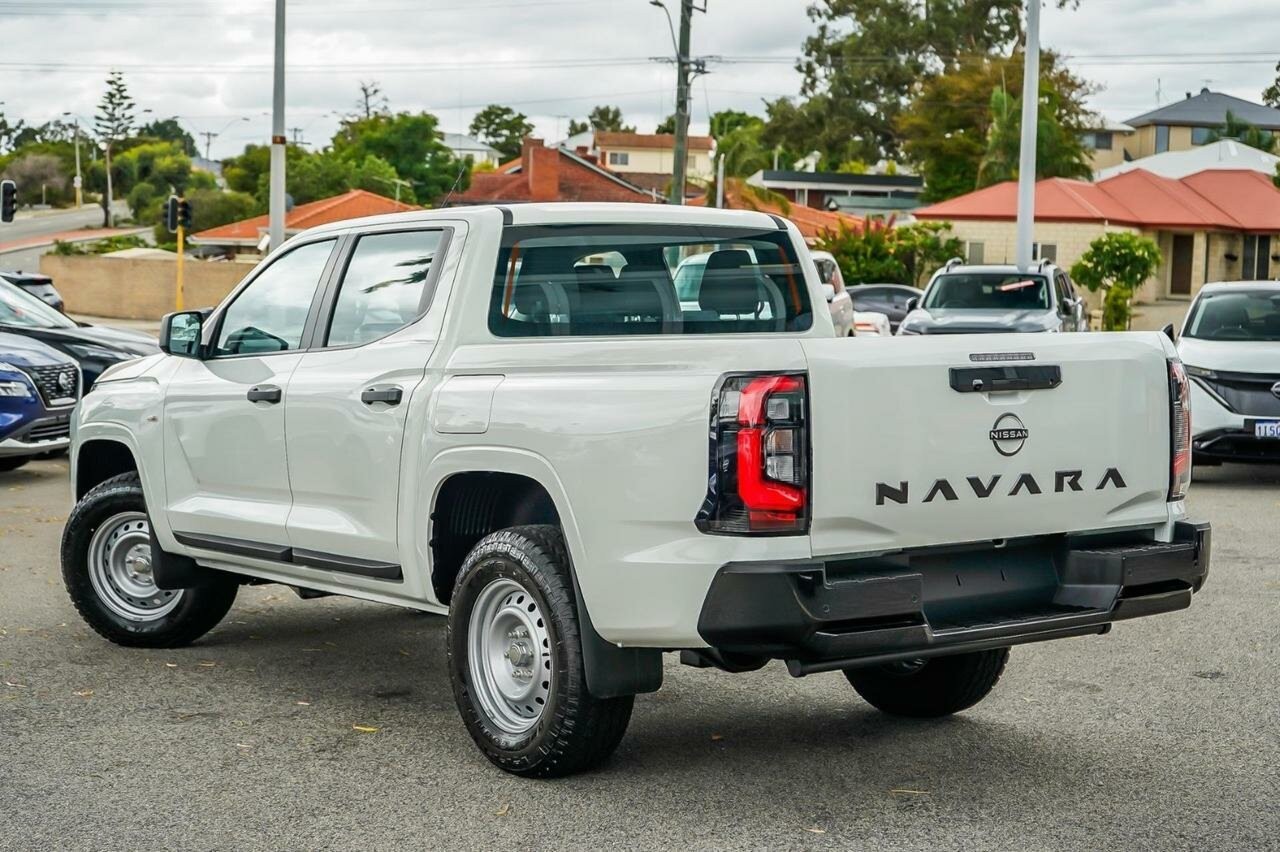 Nissan Navara image 4