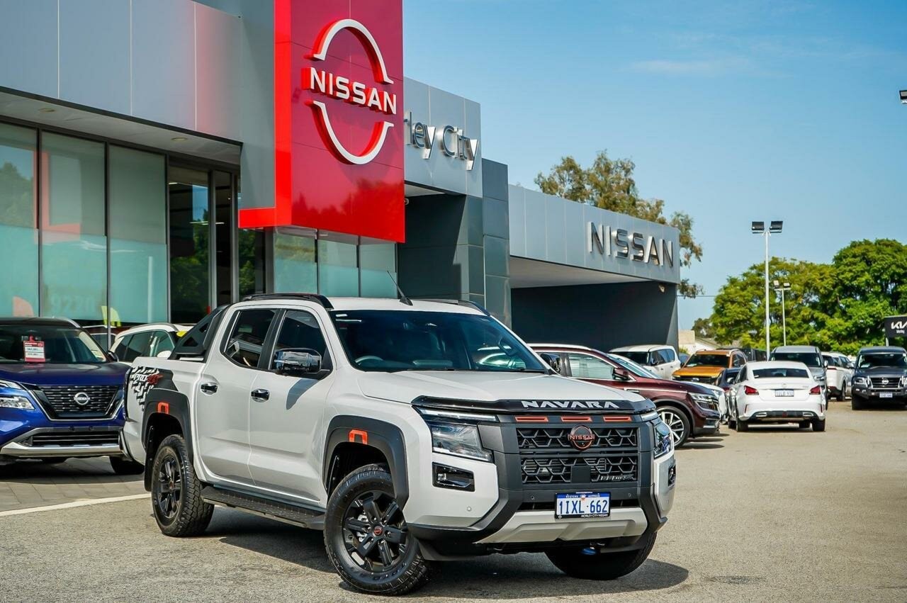 Nissan Navara image 2