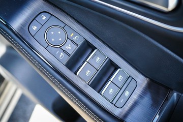 https://vehicle-cdn.autoleague.cloud/28159_2992512_10.jpg