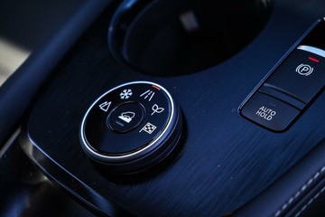 https://vehicle-cdn.autoleague.cloud/28159_2992512_23.jpg