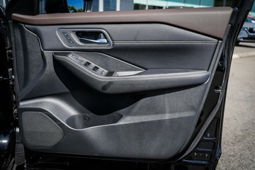 https://vehicle-cdn.autoleague.cloud/28159_2992512_9.jpg