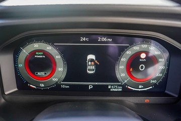 https://vehicle-cdn.autoleague.cloud/28159_2992595_16.jpg
