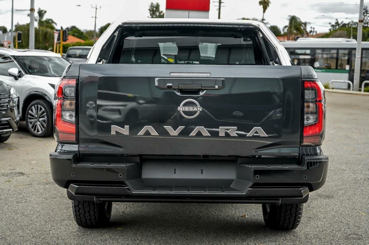 Nissan Navara image 3