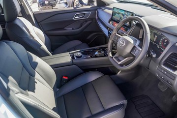 https://vehicle-cdn.autoleague.cloud/28159_2995207_10.jpg