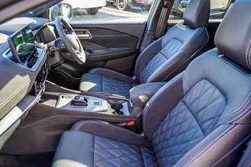 https://vehicle-cdn.autoleague.cloud/28159_2998053_12.jpg
