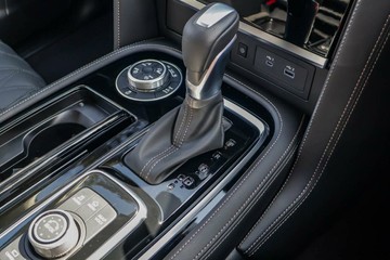 https://vehicle-cdn.autoleague.cloud/28159_3000653_24.jpg