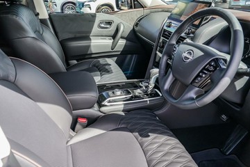https://vehicle-cdn.autoleague.cloud/28159_3000716_10.jpg