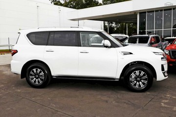 https://vehicle-cdn.autoleague.cloud/28159_3000996_5.jpg