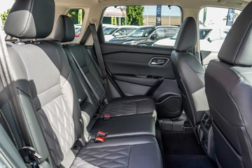 https://vehicle-cdn.autoleague.cloud/28159_3005099_15.jpg