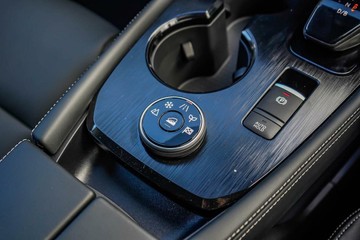 https://vehicle-cdn.autoleague.cloud/28159_3005100_14.jpg