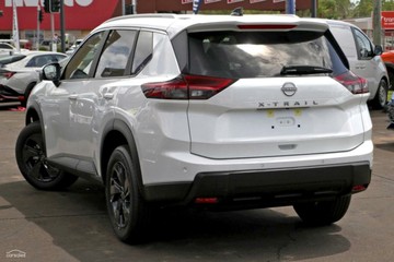 https://vehicle-cdn.autoleague.cloud/28159_3005645_4.jpg
